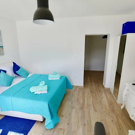 Meridiens Apartman